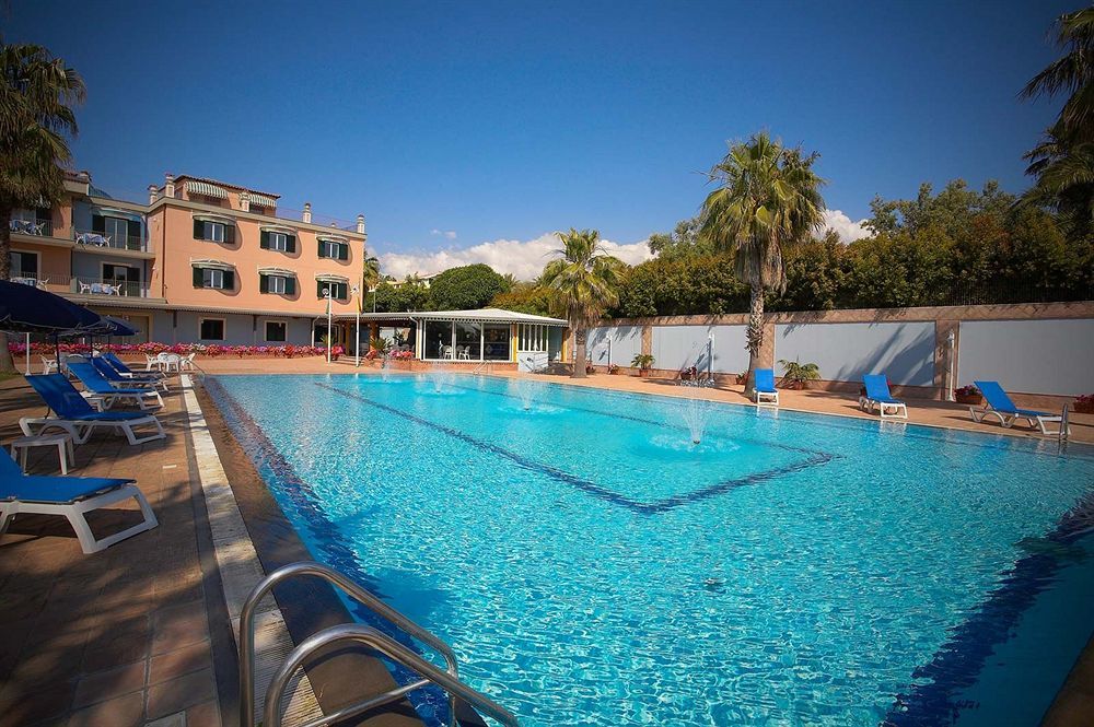 Orizzonte Acireale Hotel ภายนอก รูปภาพ